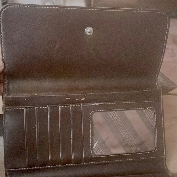 Vintage Gucci long wallet - Picture 3 of 15